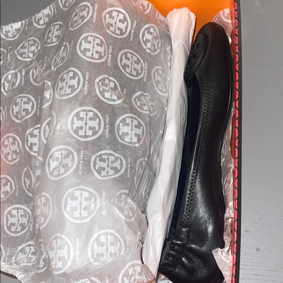 Tory Burch travel flat - Picture 6 of 14